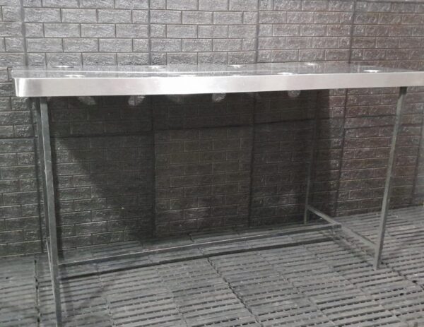 MESADA DE ACERO INOXIDABLE CON TRASFORO - Imagen 5