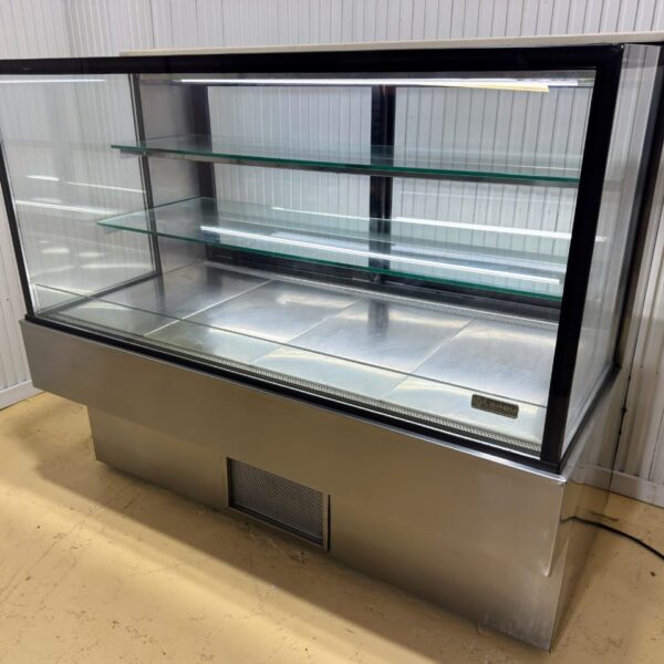 HELADERA TORTERA LAREU